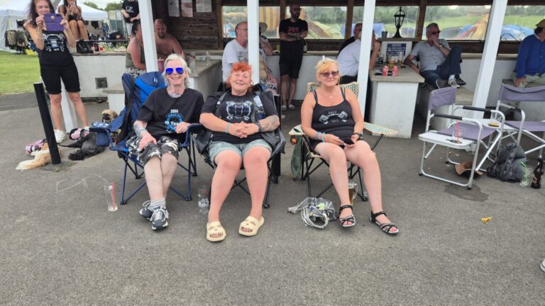 Gill, Kaz, Lisa